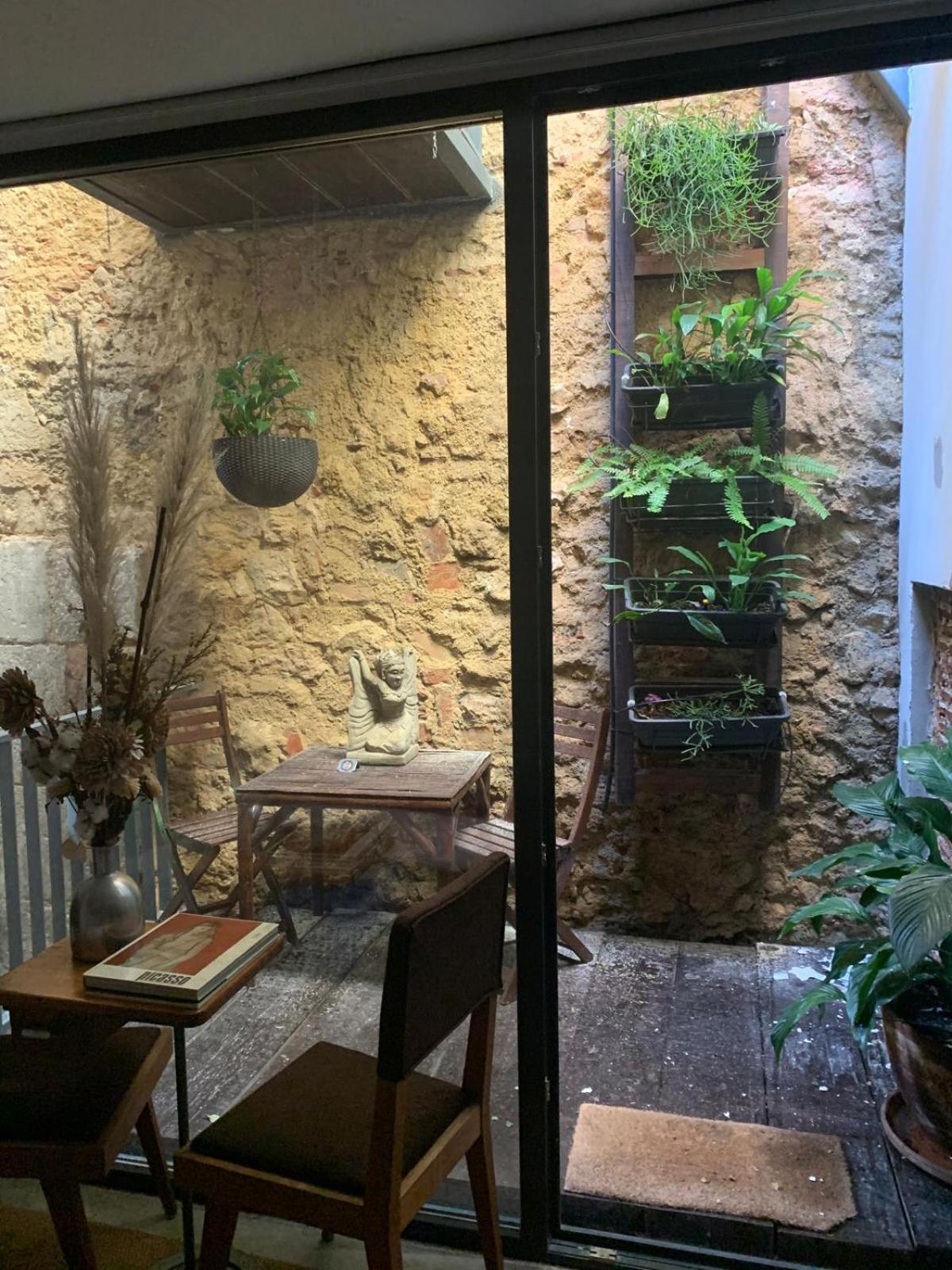 Old Stables Chiado - 2 Bedroom In The Heart Of Lisboa Kültér fotó