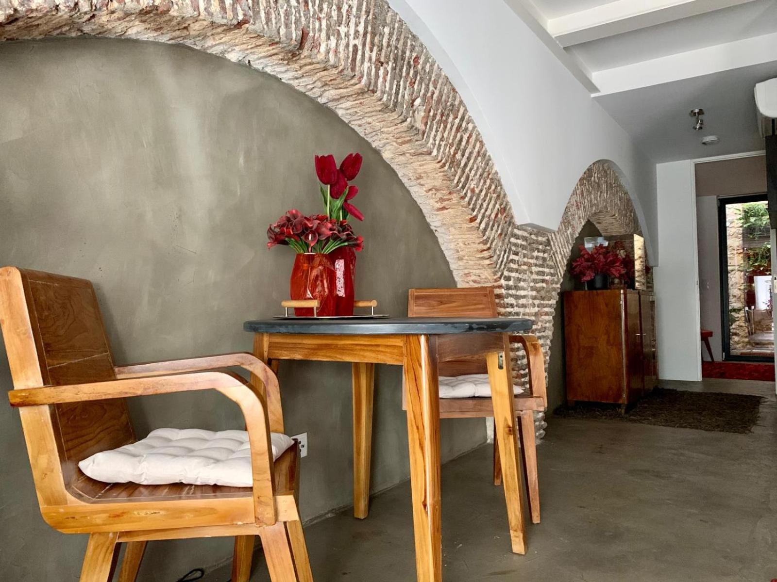 Old Stables Chiado - 2 Bedroom In The Heart Of Lisboa Kültér fotó